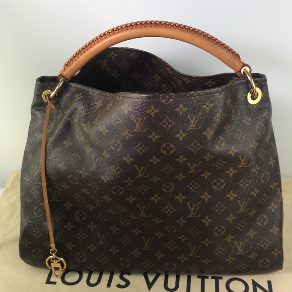 Louis Vuitton Handbags - 🔥 BIGGEST 🔥 ARTSY GM LOUIS VUITTON